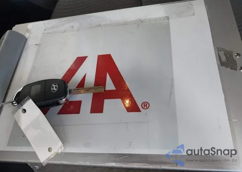 2018 Hyundai Santa Fe Sport 2.4L z USA, uszkodzony, nr VIN 5NMZTDLB7JH090753